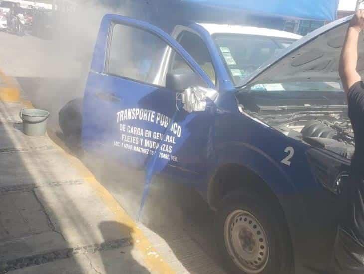 Se incendia camioneta en calles de Misantla