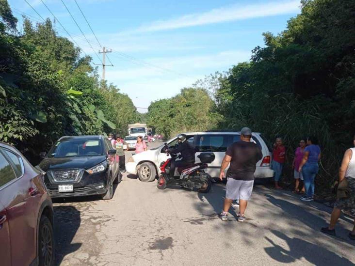 Bloquean la carretera Martínez de la Torre-Misantla; esto sabemos