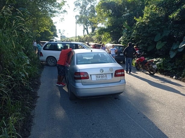 Bloquean la carretera Martínez de la Torre-Misantla; esto sabemos