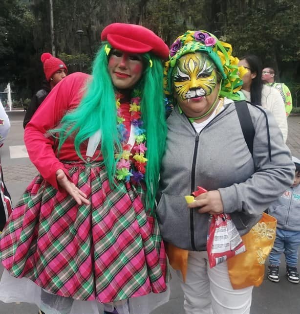 Payasos de Orizaba realizan peregrinación para agradecer a la Virgen de Guadalupe