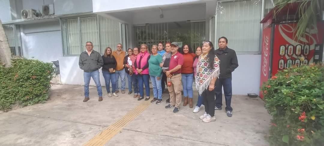 Por falta de pagos, trabajadores de la UV realizan paro de labores en Veracruz