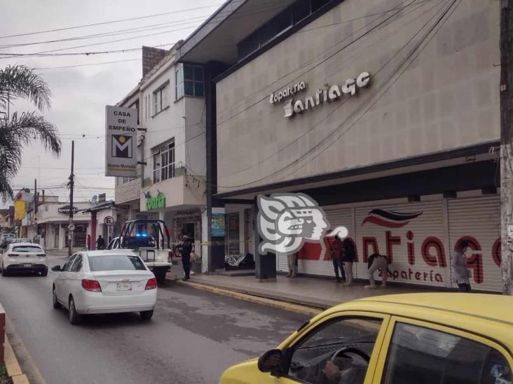 Mujer sin hogar fallece en la calle en Mendoza, Veracruz