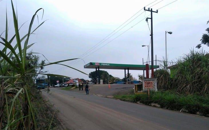 Abandonan cuerpo embolsado sobre la carretera federal Omealca- Tezonapa