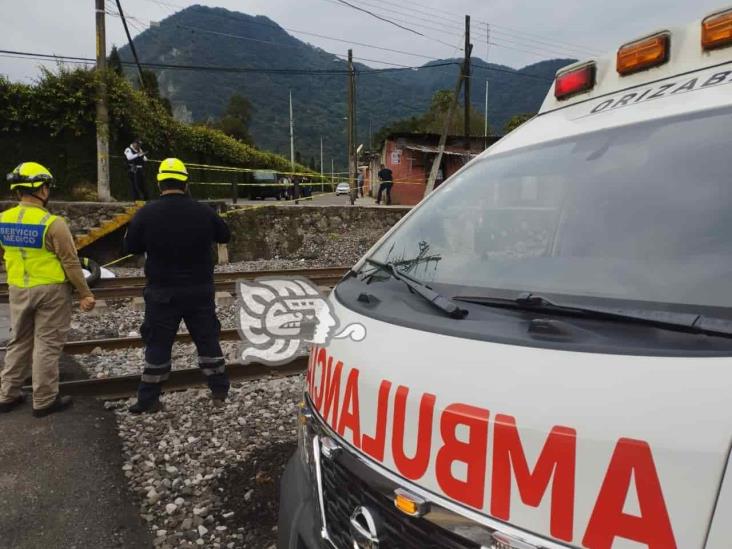 Mujer muere tras caer en las vías del tren, en Orizaba