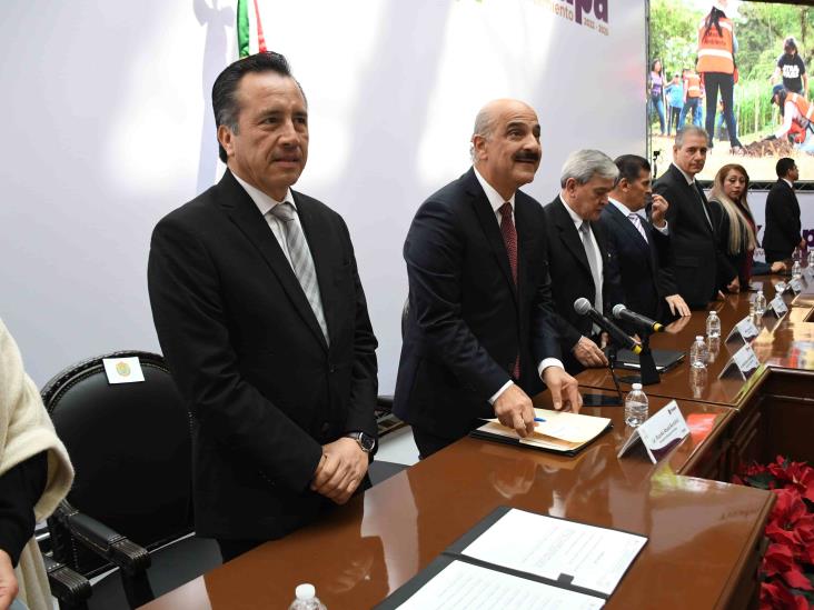 Para el gobernador de Veracruz, Ricardo Ahued es el mejor alcalde de México; ¿estás de acuerdo?
