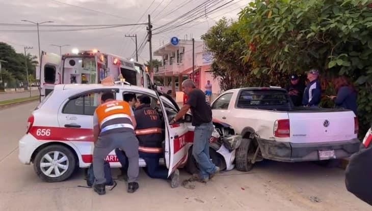 Accidente automovilístico deja un lesionado en el Boulevard Colosio de Martínez de la Torre