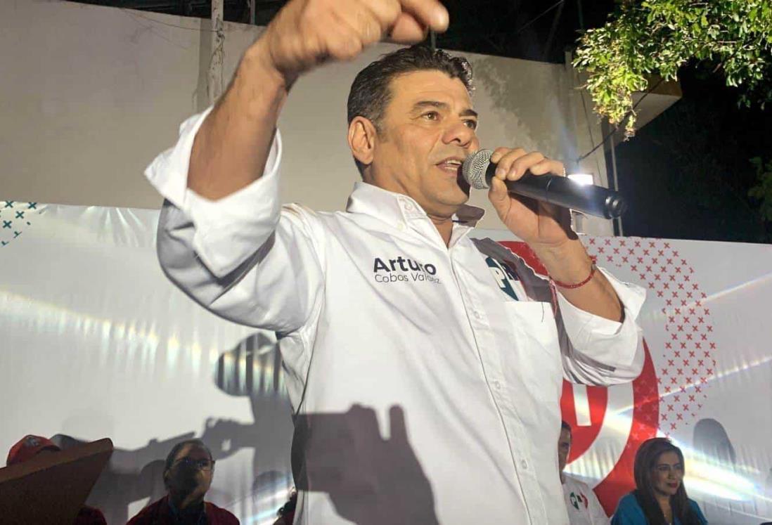 ¿Sabes quién es Arturo Cobos, el nuevo presidente del PRI local en Veracruz?