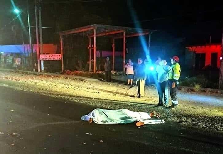 Joven motociclista muere atropellado en Yanga