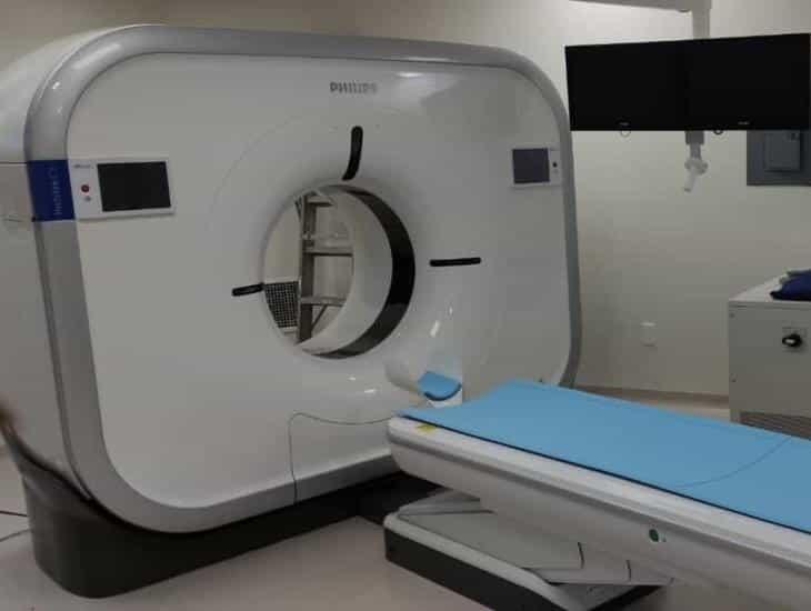 Hospital Regional de Veracruz recibe nuevo equipo de tomografía