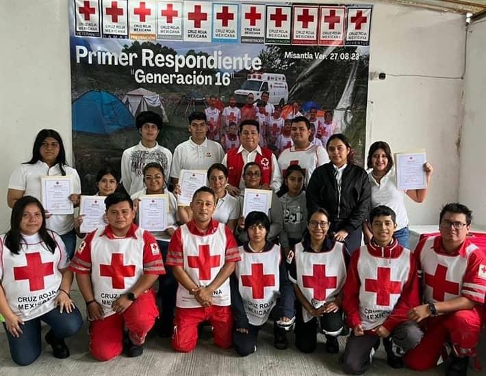 Culmina el curso Primer Respondiente de la Cruz Roja en Misantla