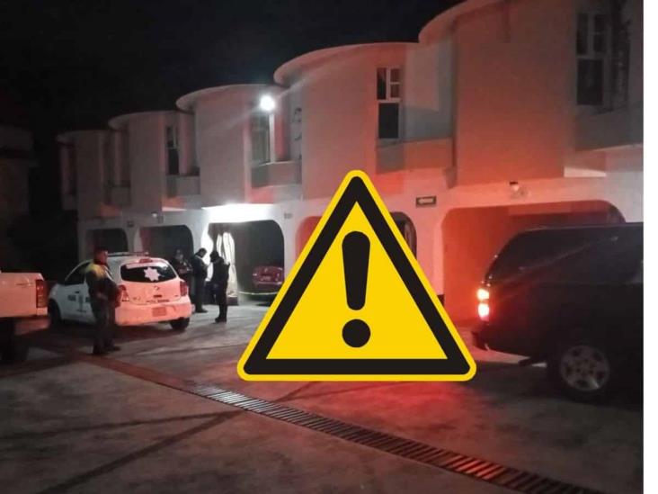 Joven es asesinado a puñaladas en motel en zona centro de Veracruz