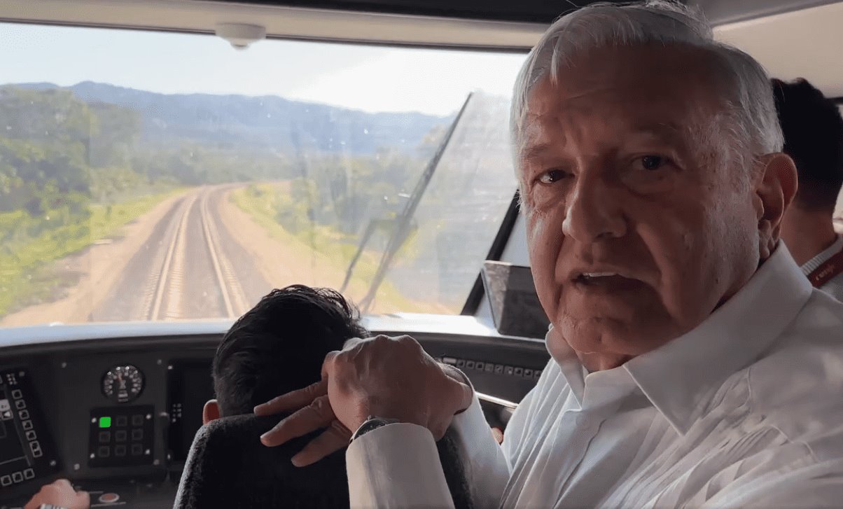 AMLO inaugura tramo Cancún a Palenque del Tren Maya| VIDEO