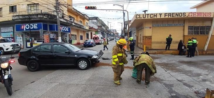 Se registra accidente automovilístico en el Centro de Córdoba