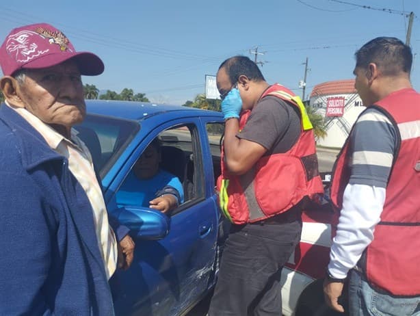 Tres lesionados y caos vial en Fortín tras accidente en carretera