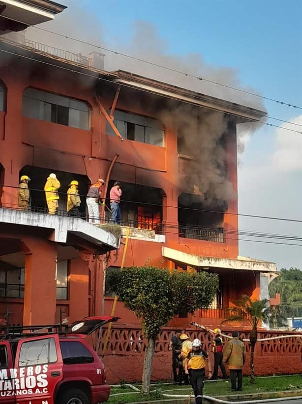 Incendio en un Hotel en Fortín, moviliza cuerpo de Bomberos (+ Video)