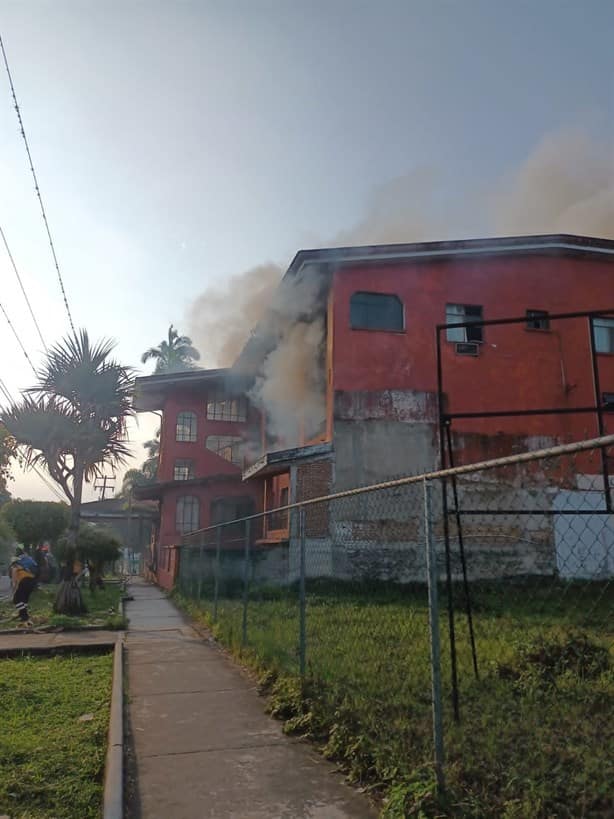 Incendio en un Hotel en Fortín, moviliza cuerpo de Bomberos (+ Video)