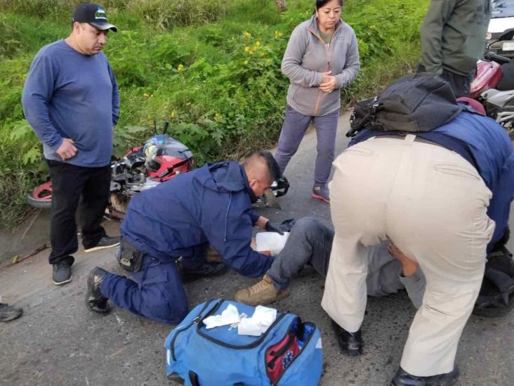 Pareja en moto es arrollada por auto en carretera Xalapa- El Castillo