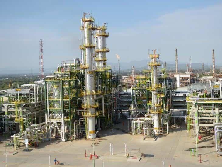 En México se refinan más de un millón de barriles diarios de hidrocarburos: Pemex