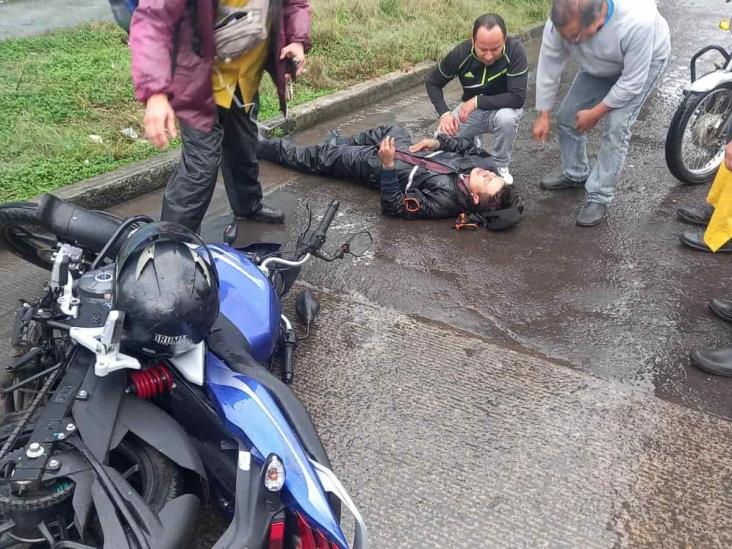 Atropellan a motociclista en la colonia Rafael Lucio, en Xalapa