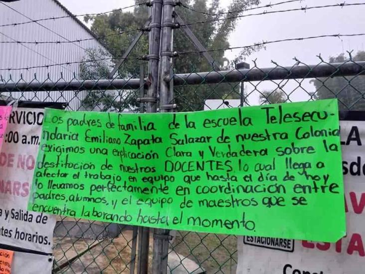 Toman telesecundaria en Fortín; esto exigen padres de familia