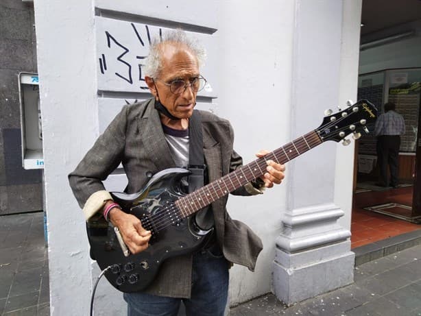 Muere ‘Chava Blues’, músico emblemático de Xalapa
