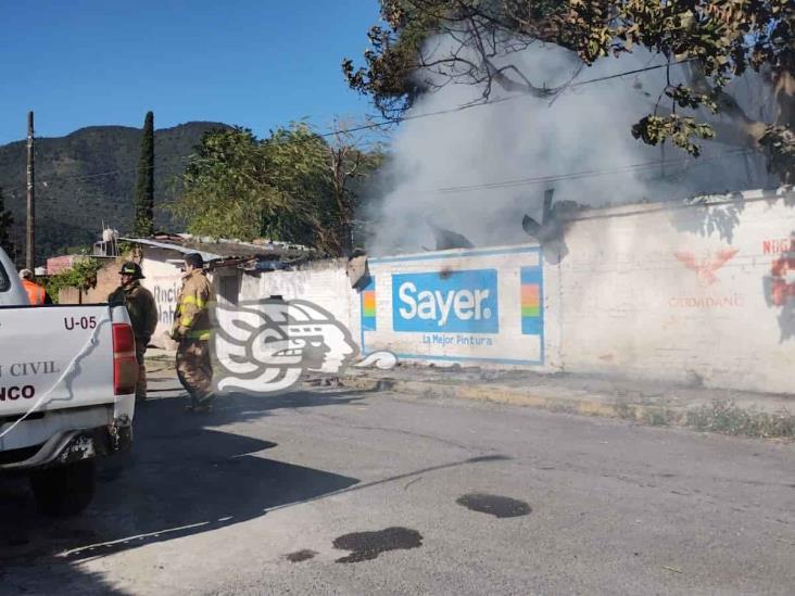 Incendio en Nogales moviliza a cuerpos de emergencia