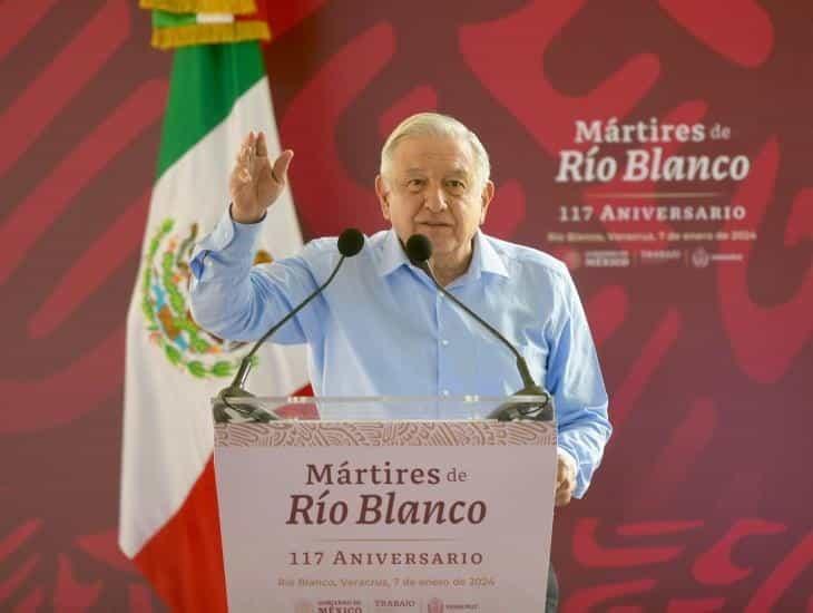 AMLO promete desde Veracruz dos reformas para garantizar pensiones y aumento al salario mínimo
