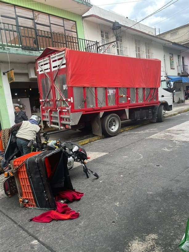 ¡Lunes de accidentes! Tres percances viales dejan cuantiosos daños en Xalapa