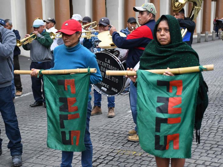 Plantón del FNLS en el centro de Xalapa está por cumplir un año