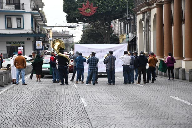 Plantón del FNLS en el centro de Xalapa está por cumplir un año