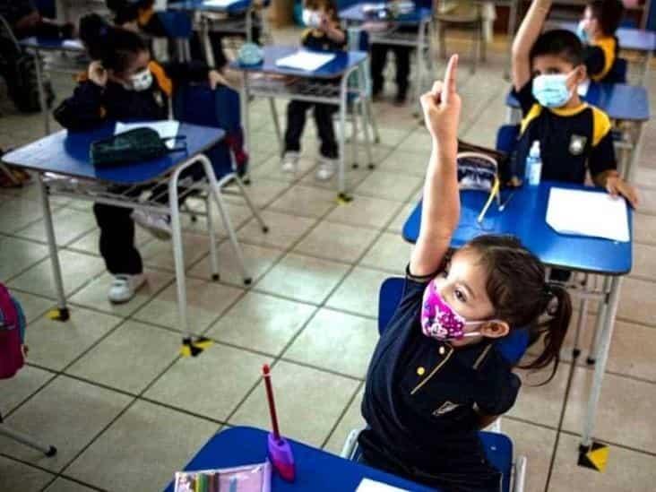 Más de un millón 300 mil estudiantes vuelven a clases en Veracruz