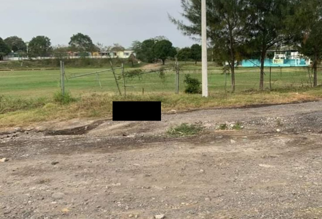 Hallan sin vida a hombre cerca de la Unidad Deportiva de La Tinaja, Veracruz