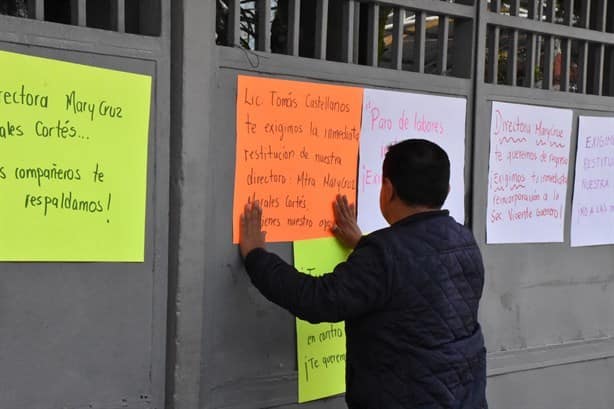 Toman secundaria en Río Blanco; exigen que vuelva directora (+Video)