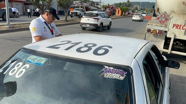 ¡Atento! Falsifican documento para alterar tarifas de taxi en Poza Rica y Tihuatlán | VIDEO