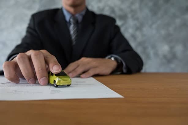 3 documentos que debes traer en tu auto este 2024 para evitar multas de Tránsito
