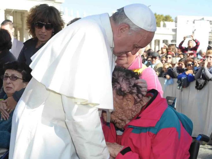 Falleció Vinicio Riva: ¿quién fue y cómo su foto con el Papa Francisco conmovió al mundo?