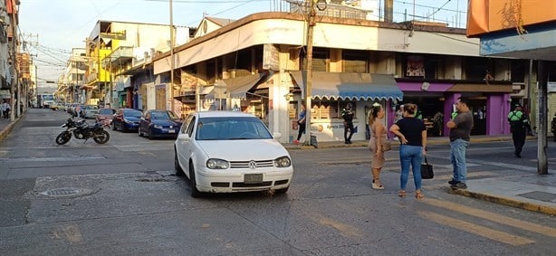 Policía municipal protagoniza choque en céntricas calles de Córdoba (+Video)