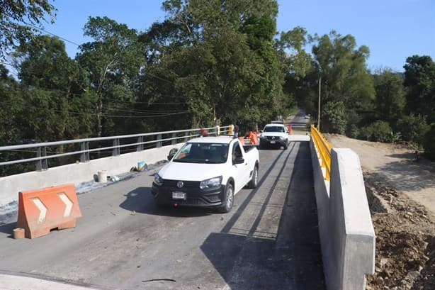 Así va la construcción del puente Culebras en Misantla