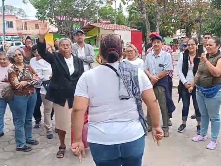 Grupo de pobladores intentaron sabotear consulta sobre Chedraui en Medellín de Bravo