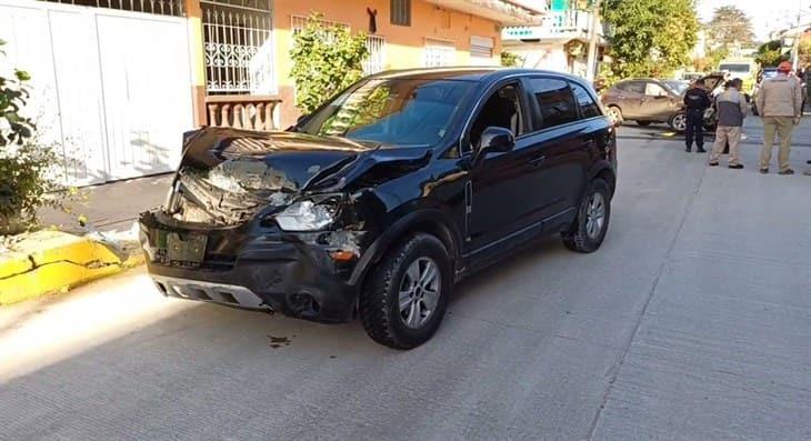 Fuerte choque en Martínez deja a dos personas lesionadas