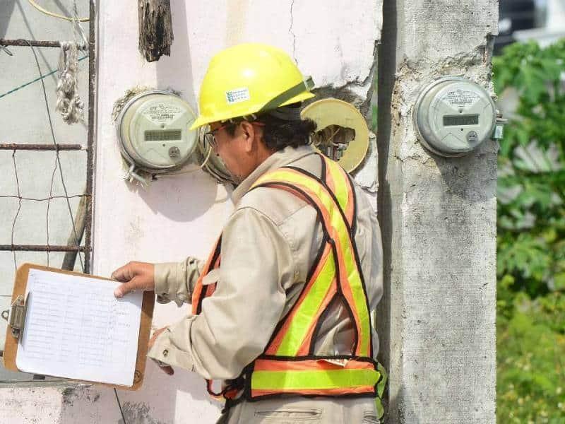 CFE te puede cortar la luz por estos motivos no sólo es por no pagar