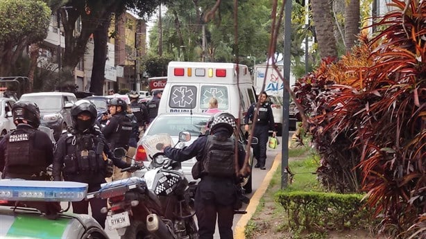 La despojan de dinero y joyas en violento asalto en Xalapa