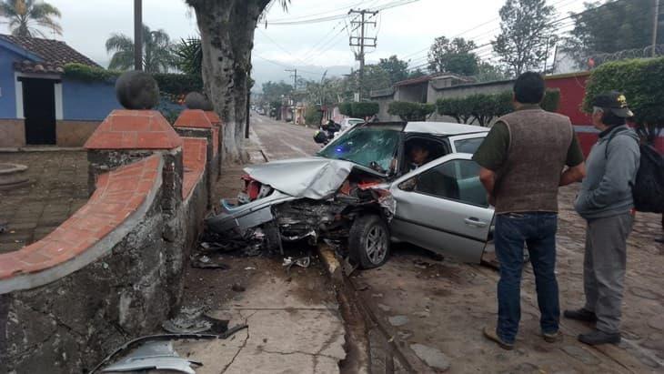 Accidente automovilístico en Xico deja un lesionado