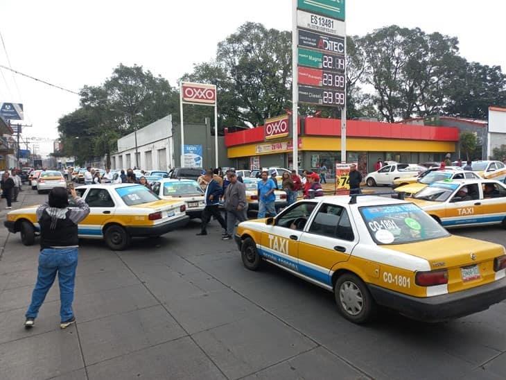 Protestan taxistas de Córdoba y Río Blanco por abusos de autoridad por parte de SSP