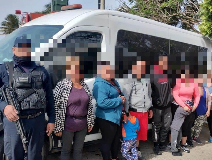 Detiene SSP a dos polleros que pretendían cruzar a 16 migrantes en el sur de Veracruz