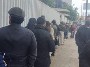Trabajadores evacúan el Poder Judicial en Xalapa por intenso olor a gas
