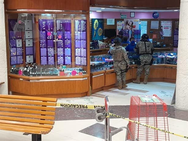 Sujetos roban joyería en Veracruz; detienen a 2