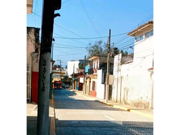 Negocios se van a la quiebra por obra en calle de Santos Degollado en Xalapa