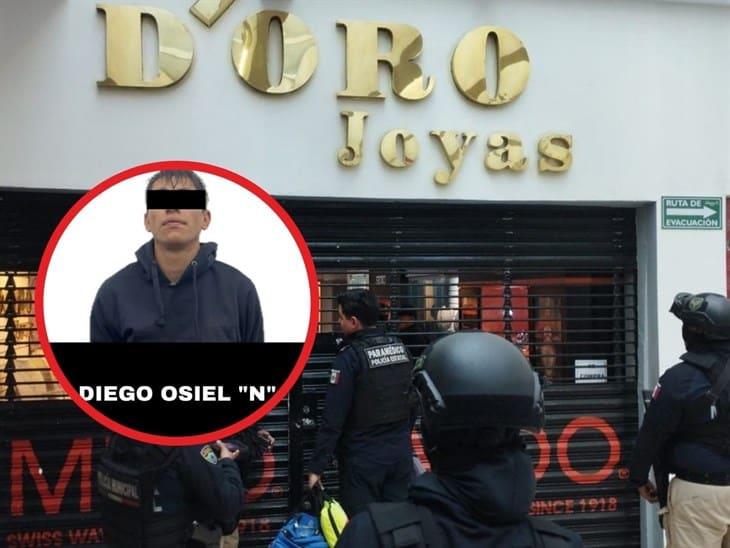 SSP captura a uno de los asaltantes de la joyería D´ Oro en Plaza Crystal Xalapa