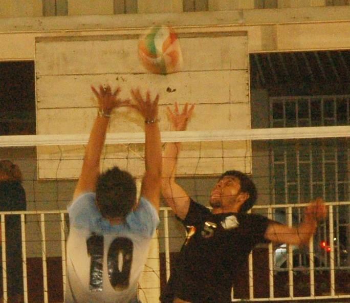 Saldrán finalistas en el voleibol Mixto Novatos